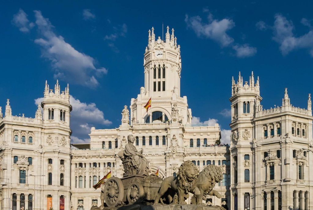 Inmobiliaria en Madrid - De La Mano Servicios Inmobiliarios - Quiénes Somos - Madrid